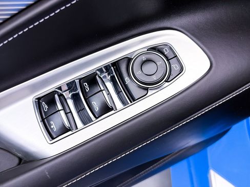 Used 2023 Chevrolet Corvette Stingray Premium Conv RWD image 19