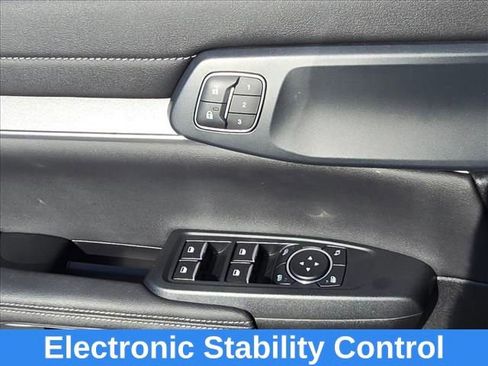 Used 2024 Ford Ranger Lariat w/ FX4 Off-Road Package image 19