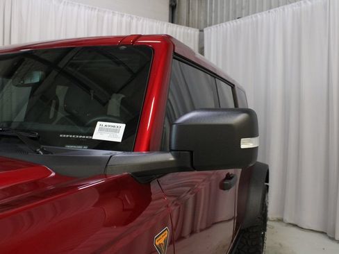 Used 2025 Ford Bronco Badlands AWD/4WD image 32