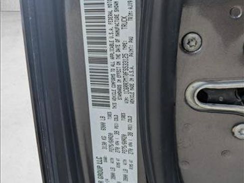 Used 2015 RAM 1500 Sport w/ Remote Start & Security Group AWD/4WD image 17