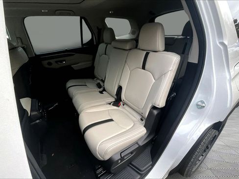 New 2026 Honda Pilot Touring image 18