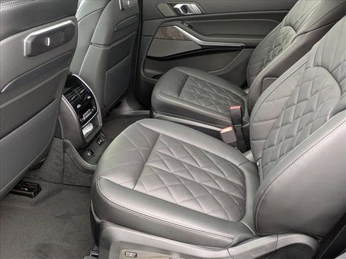 New 2026 BMW X7 xDrive40i image 17
