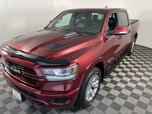 Used 2019 RAM 1500 Laramie AWD/4WD image 3