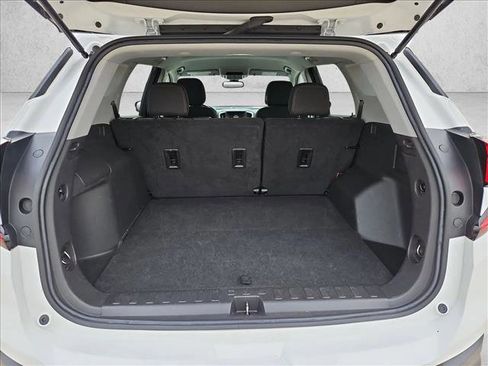 Used 2024 GMC Terrain SLE FWD image 6