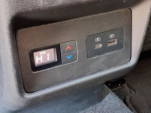 Certified 2022 Nissan Rogue SL w/ SL Premium Package image 14