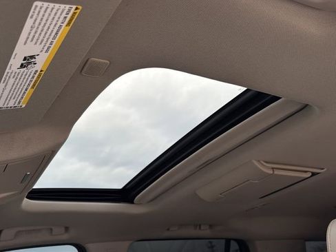 Used 2017 GMC Yukon Denali w/ Open Road Package image 24