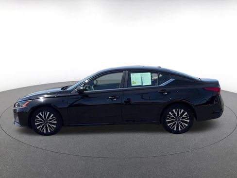 Used 2026 Nissan Altima 2.5 SV FWD image 8