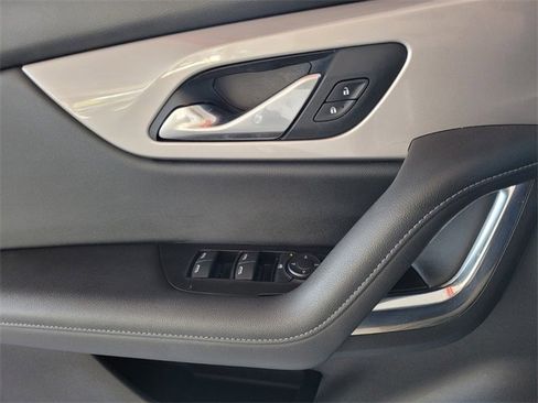 Used 2022 Chevrolet Blazer LT image 20