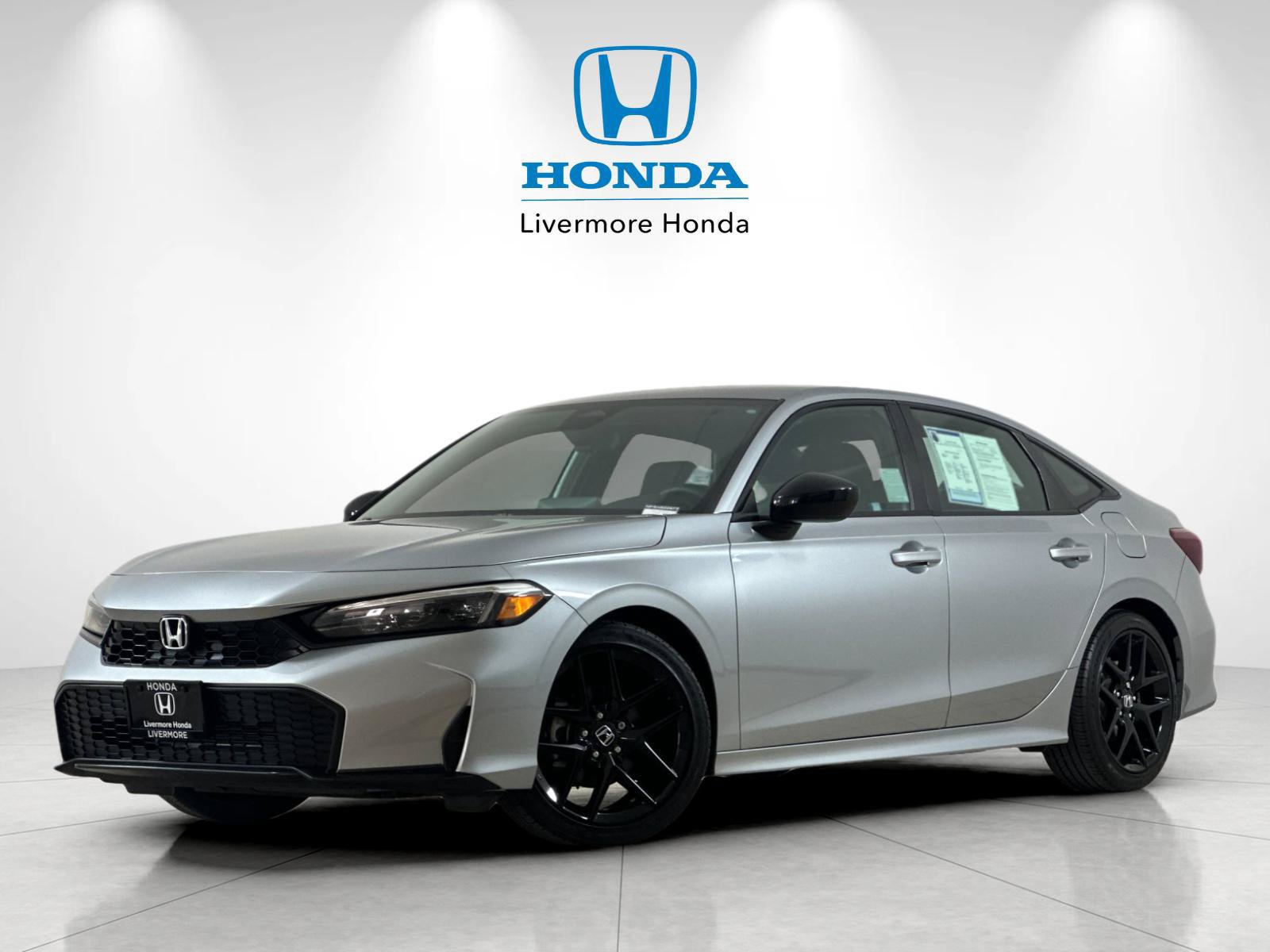 Used 2025 Honda Civic Sport image 2