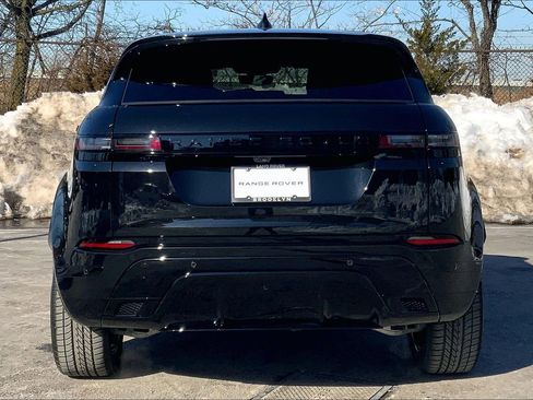 Used 2025 Land Rover Range Rover Evoque Dynamic SE image 4