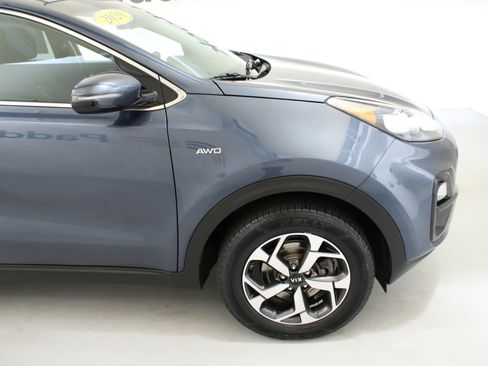 Used 2020 Kia Sportage LX w/ LX Popular Package AWD/4WD image 12