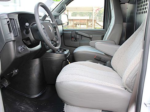 Used 2025 Chevrolet Express 2500 Extended w/ Communications Package image 22