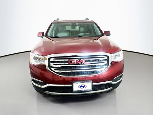 Used 2017 GMC Acadia SLT FWD image 2