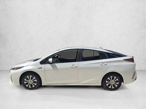 Certified 2022 Toyota Prius Prime XLE FWD image 8