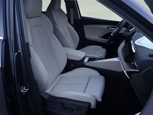 New 2025 Audi Q5 Premium Plus image 18