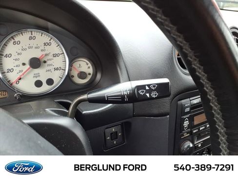 Used 2002 MAZDA MX-5 Miata image 20