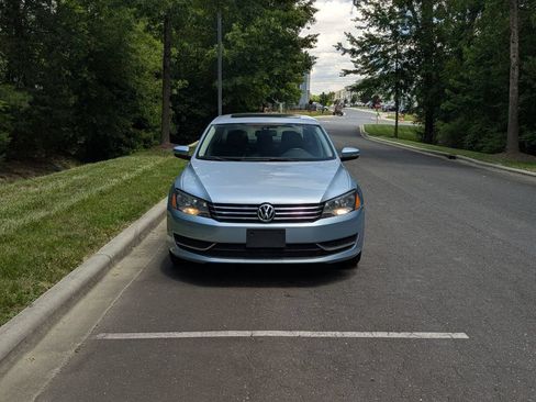 Used 2013 Volkswagen Passat 2.5 SE FWD image 3