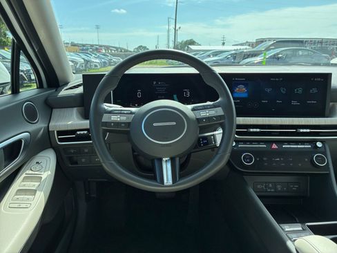 Used 2025 Hyundai Sonata SEL FWD image 29