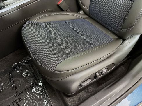 New 2026 Buick Envista Sport Touring w/ Convenience I Package FWD image 18