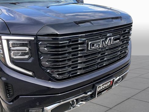 Used 2025 GMC Sierra 1500 Denali Ultimate AWD/4WD image 32