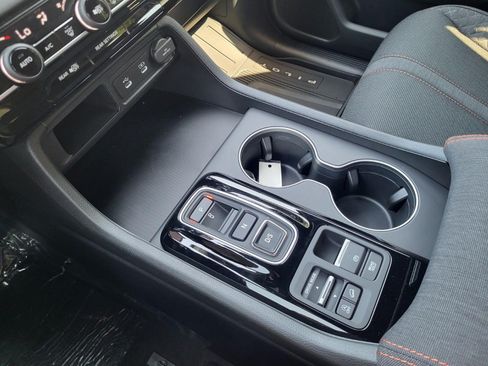 New 2026 Honda Pilot Sport image 17