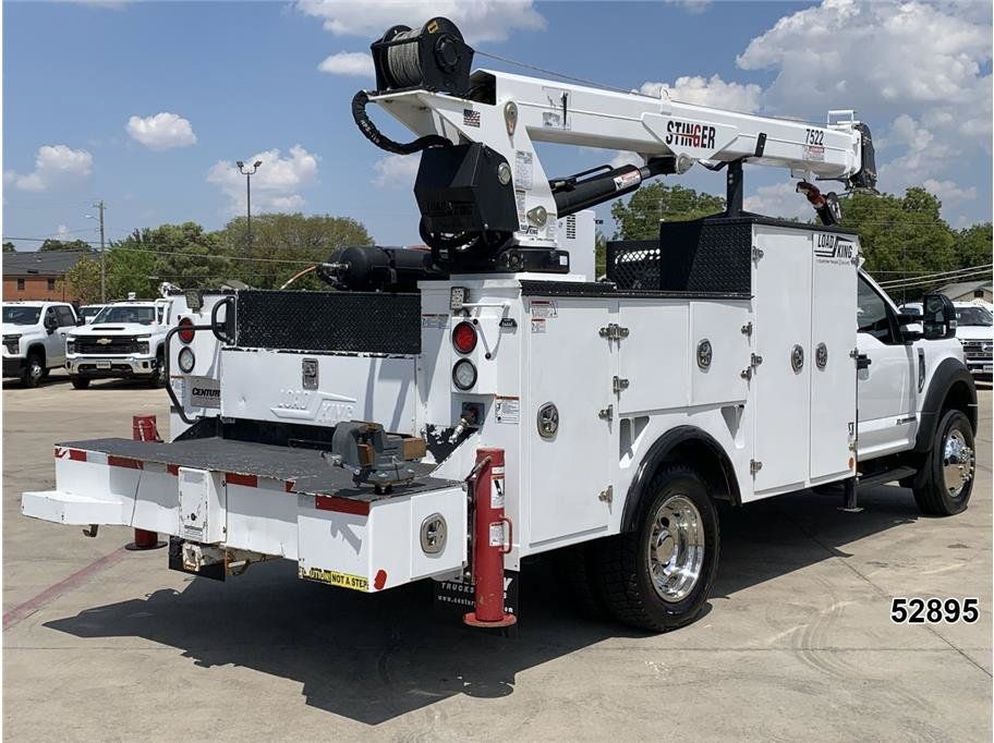 Used 2022 Ford F550 4x4 Regular Cab Super Duty image 2