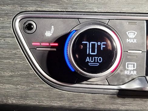 Used 2017 Audi A4 2.0T Premium Plus w/ Premium Plus Package image 40