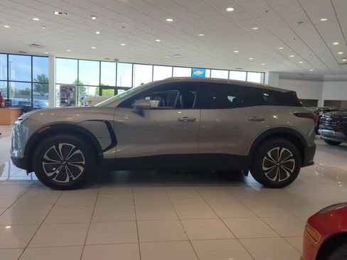 New 2024 Chevrolet Blazer EV LT AWD/4WD image 5