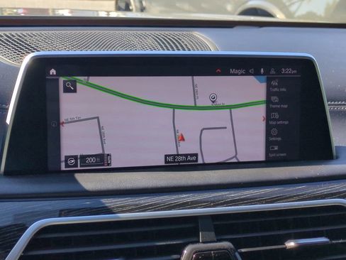 Used 2022 BMW 750i xDrive w/ Executive Package image 23