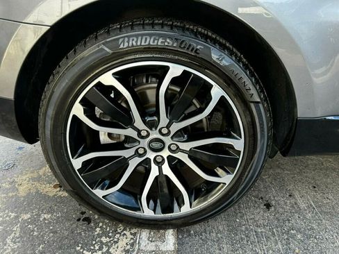 Used 2022 Land Rover Range Rover Sport HSE Silver Edition image 31