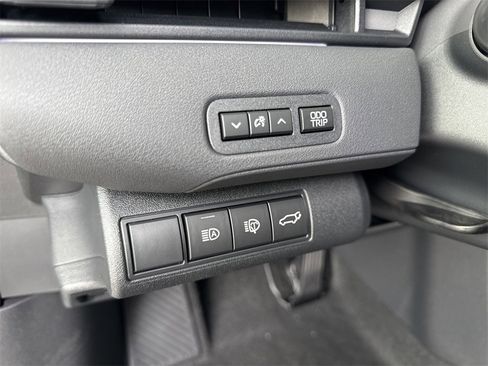 New 2026 Subaru Solterra Limited XT image 21