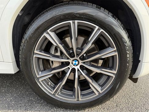 Certified 2024 BMW X6 xDrive40i w/ Premium Package image 18