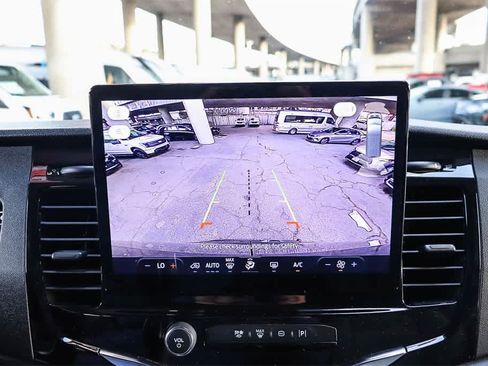 Used 2024 Ford Transit 350 XLT image 23