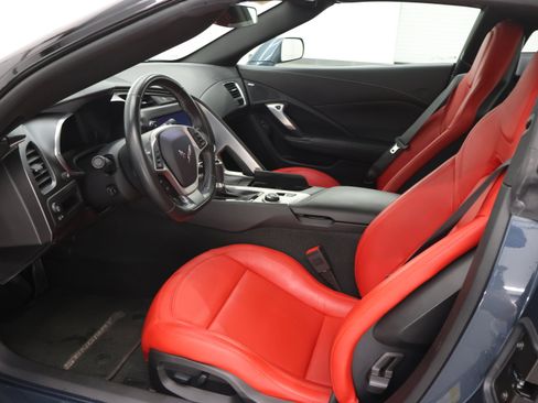 Used 2019 Chevrolet Corvette Stingray Coupe w/ Carbon Flash Badge Package RWD image 8