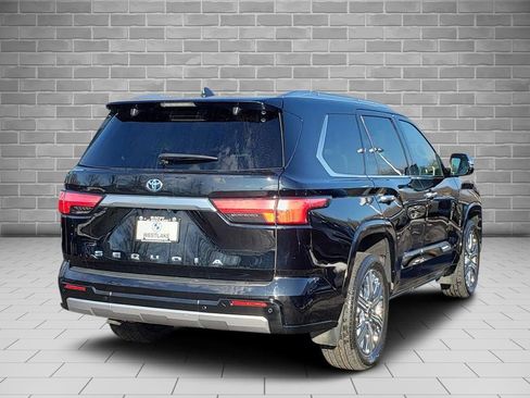 Used 2024 Toyota Sequoia Capstone image 5