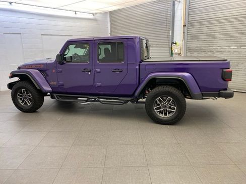 Certified 2026 Jeep Gladiator Mojave AWD/4WD image 6