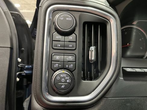 Used 2021 Chevrolet Silverado 3500 High Country w/ Z71 Off-Road Package image 25