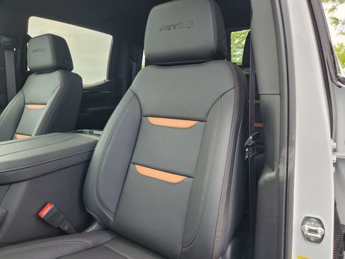 New 2026 GMC Sierra 1500 AT4 w/ Technology Package AWD/4WD image 16