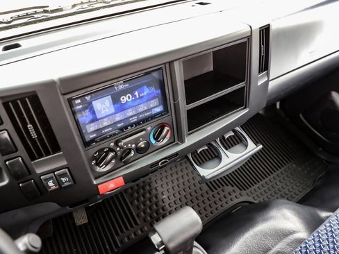 New 2024 Chevrolet Low Cab Forward image 11