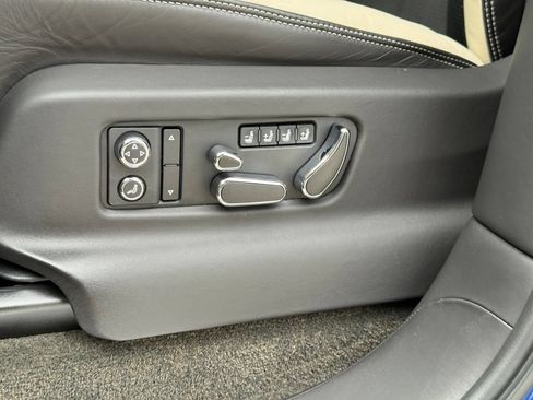 Used 2021 Bentley Bentayga Speed AWD/4WD image 26