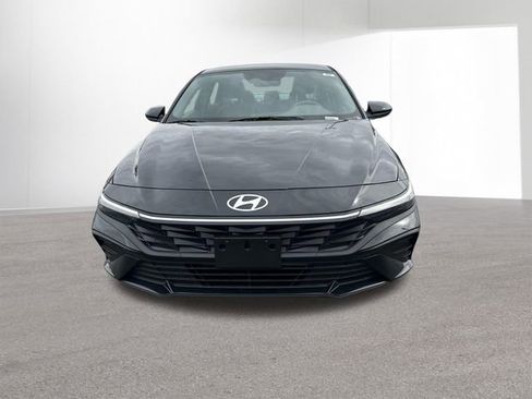 New 2026 Hyundai Elantra Sport FWD image 16