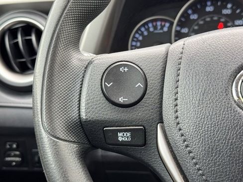 Used 2016 Toyota RAV4 LE image 23