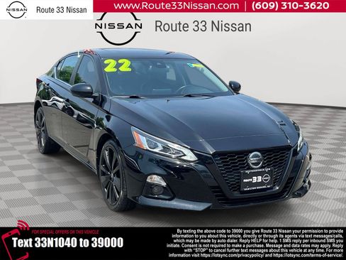 Used 2022 Nissan Altima 2.5 SR w/ Midnight Edition Package AWD/4WD image 1