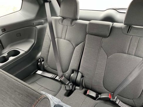 New 2026 Honda Pilot Sport image 12