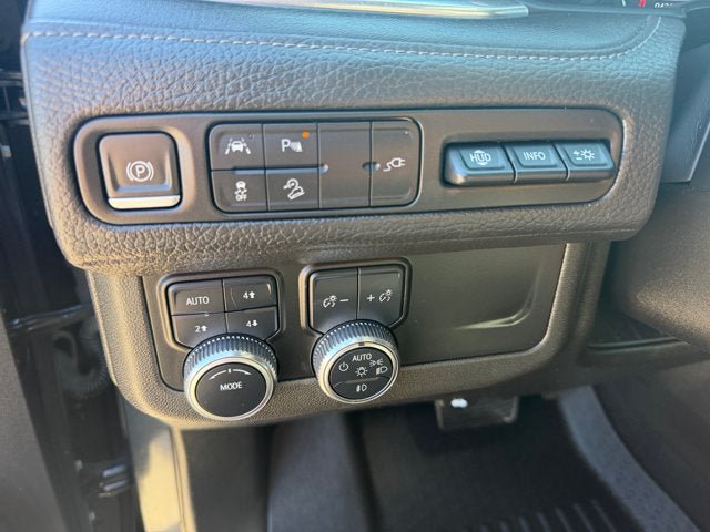 Used 2021 GMC Yukon Denali AWD/4WD image 20