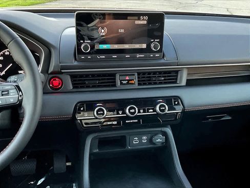 New 2025 Honda Pilot Sport image 13