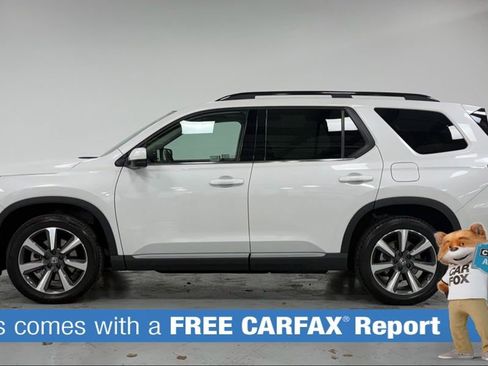 Used 2025 Honda Pilot Elite image 2