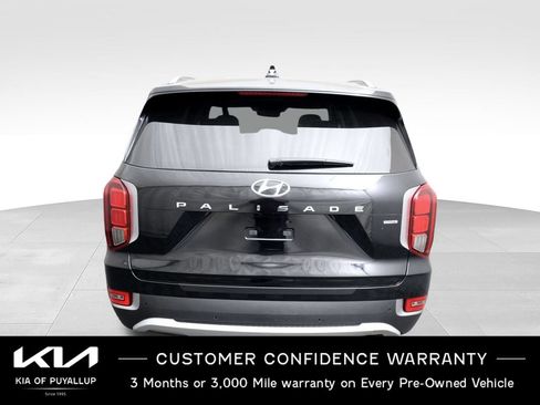 Used 2022 Hyundai Palisade SEL w/ 8P Bench Seat Package AWD/4WD image 6