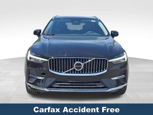 Used 2023 Volvo XC60 B5 Plus AWD/4WD image 3