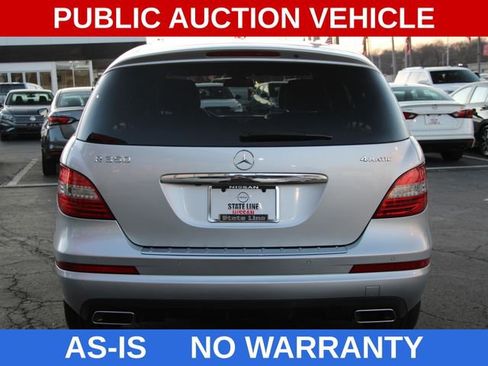 Used 2011 Mercedes-Benz R 350 4MATIC image 8